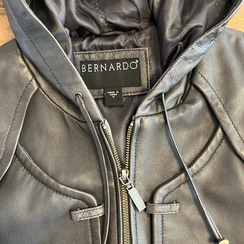 Leather jacket - Picture 2 of 4